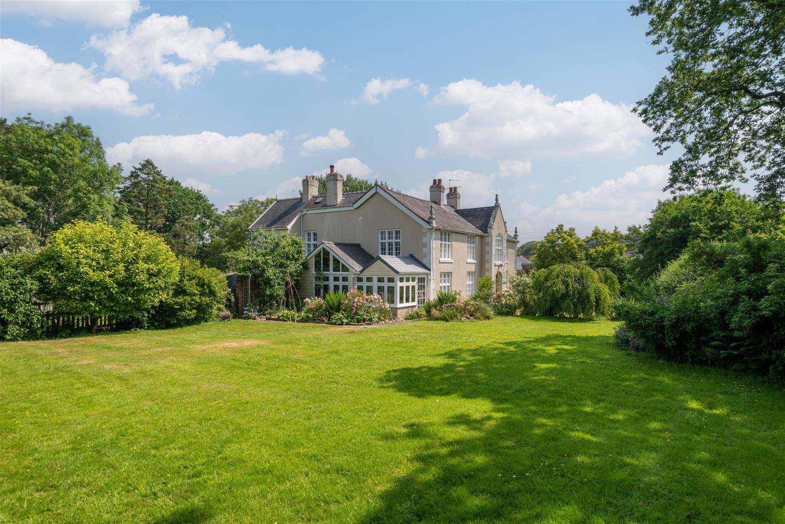Property Image 0f80364f-b1b9-4a70-b0ea-94a8478eee96