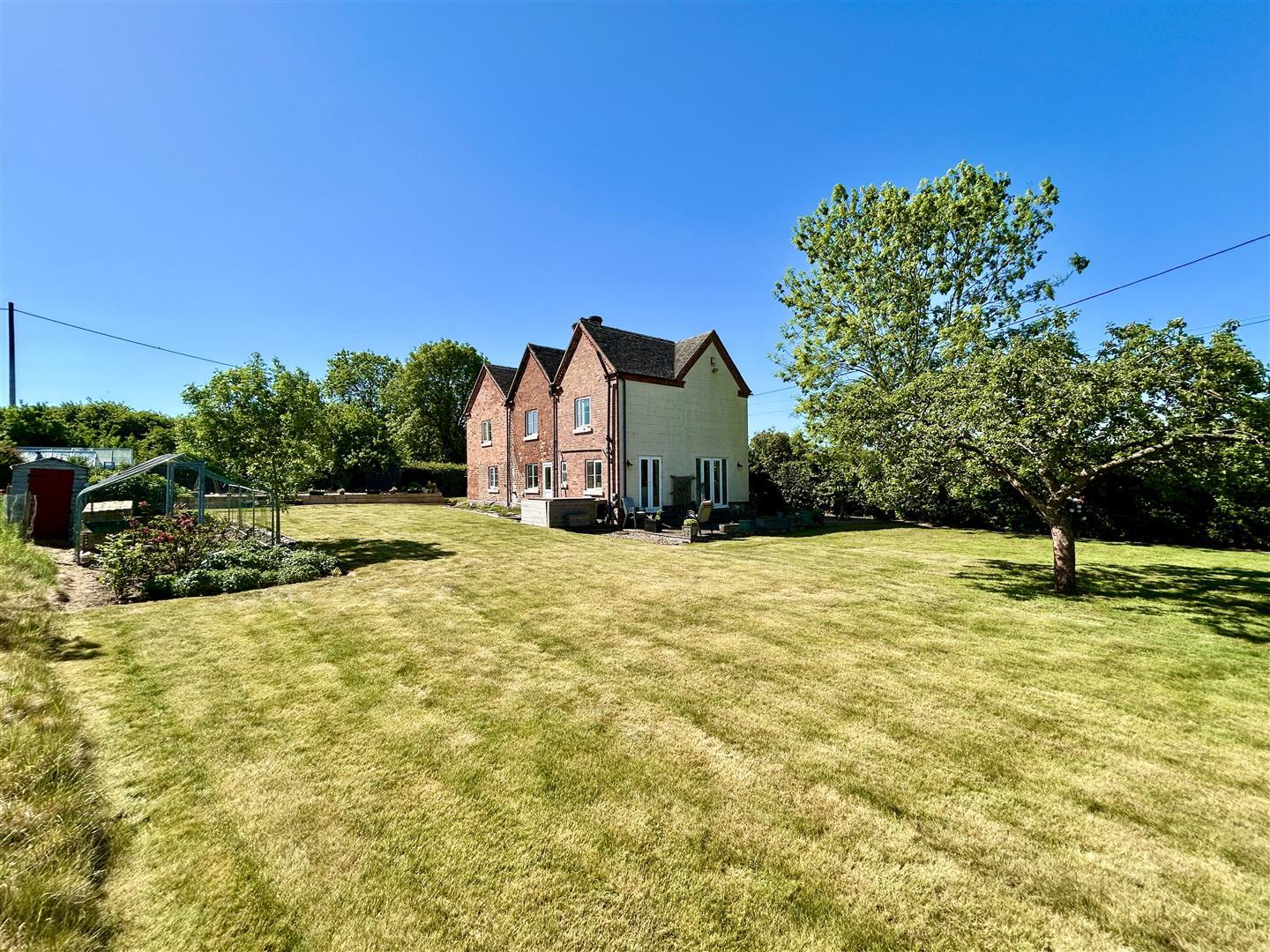 Property Image 0f84b885-e0f5-4479-b405-fd3886cf283f