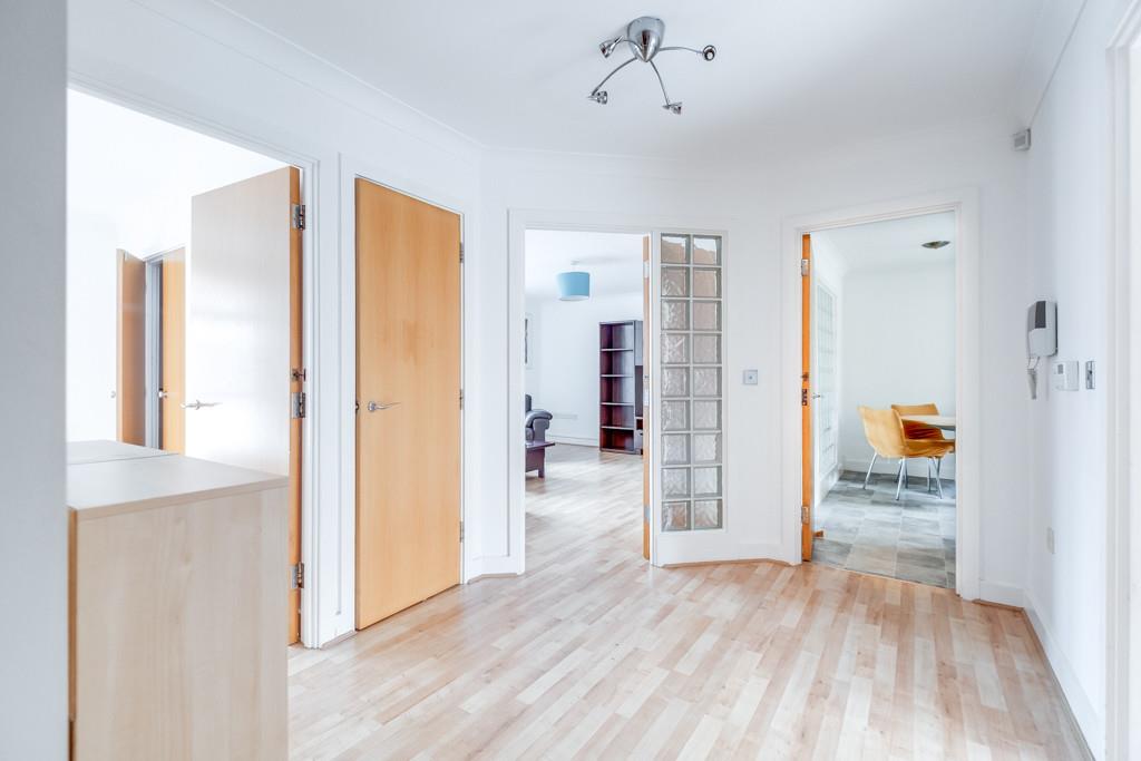 Property Image 0f883e86-f798-45d5-afce-53f172fe8dae