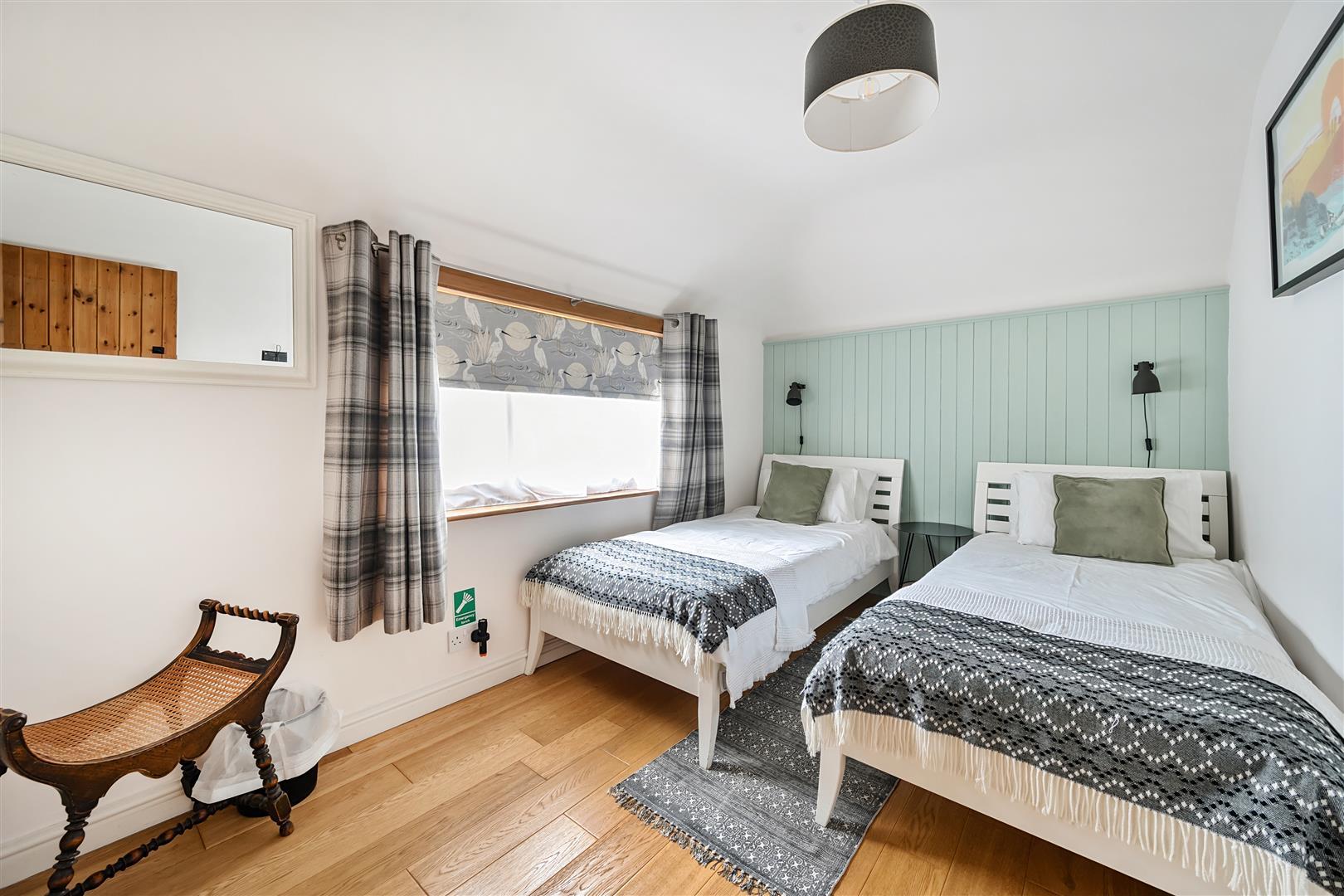 Property Image 0f92e155-4795-4ef9-9caa-5f93985c2a48