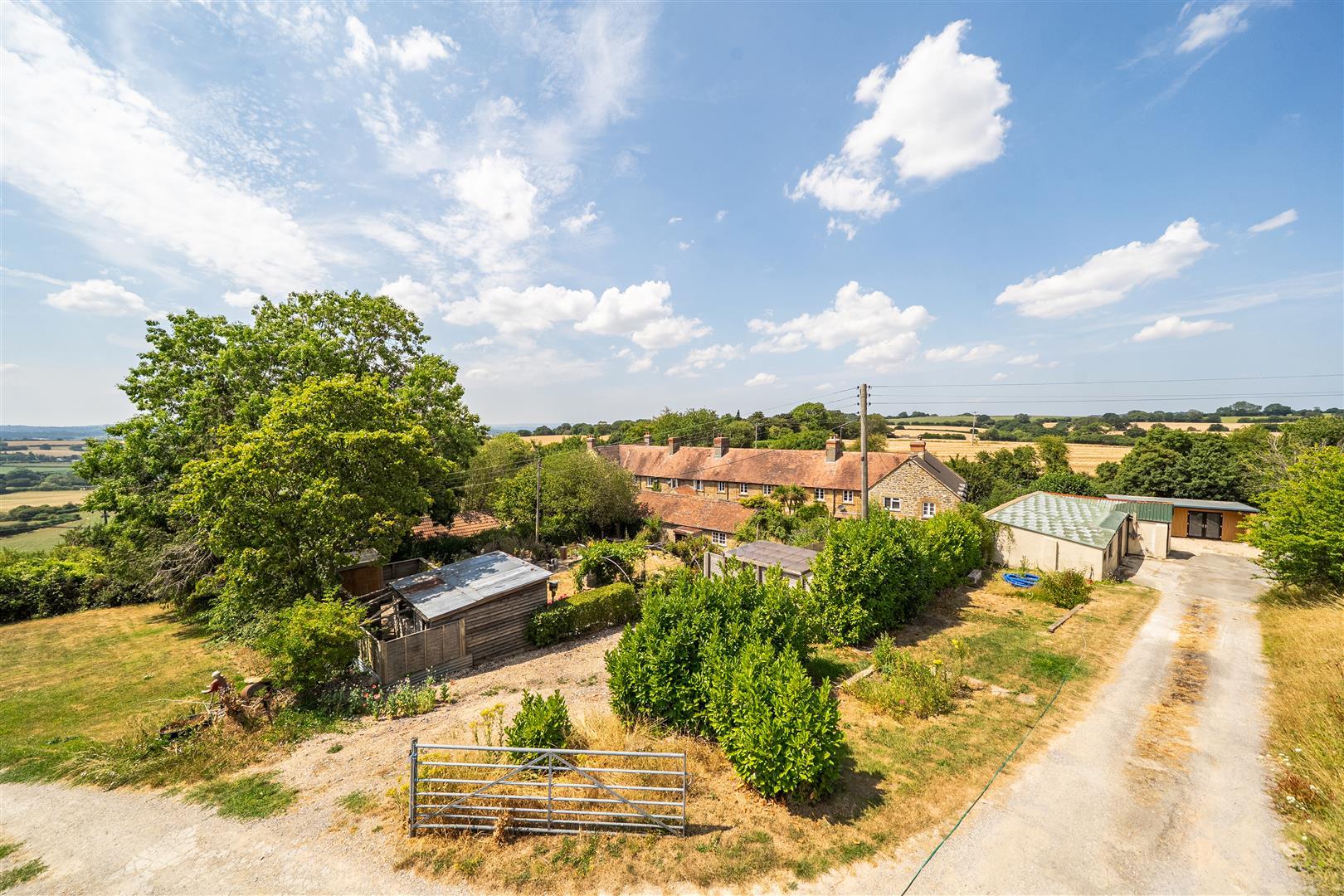 Property Image 0f9c96ee-378f-42b4-a123-5e48ab84e1ae