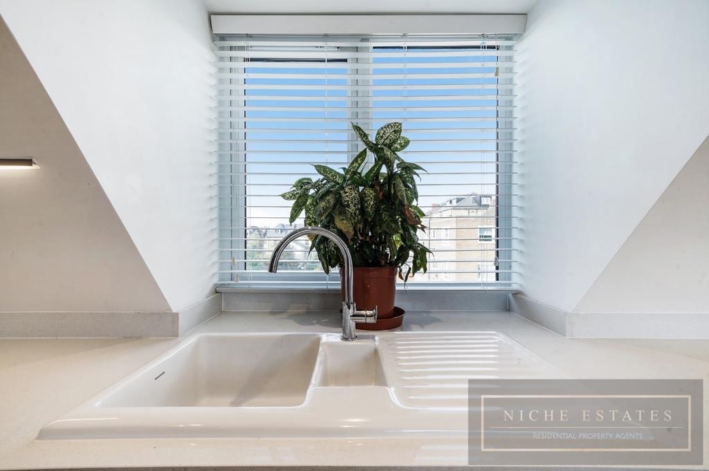 Property Image 0fa92e65-b809-46ec-b27f-43335f610672