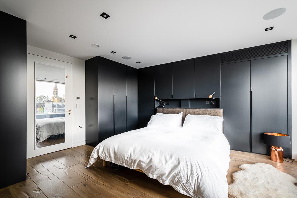 incredible shoreditch penthouse for rent on Curtain Road EC2A