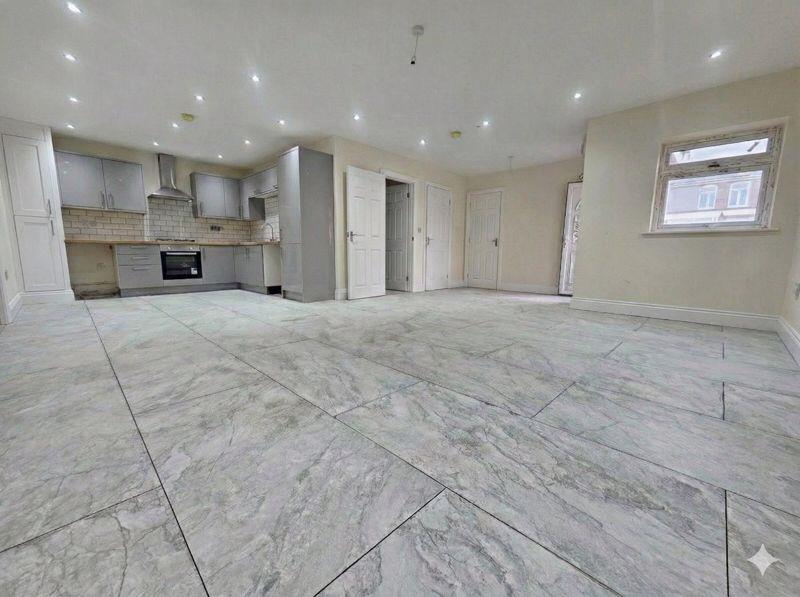 Property Image 0febbbc9-a931-4dc1-b851-f2836a3a9651