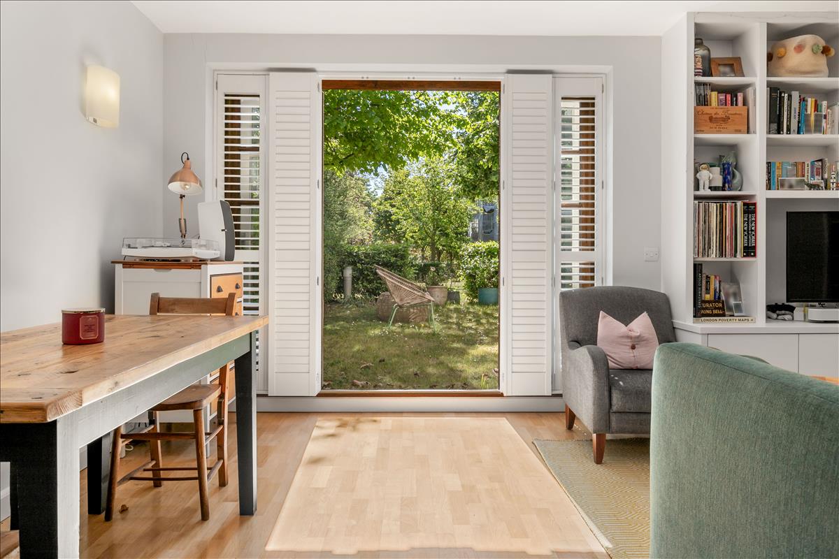 Property Image 0ff3ab97-d56b-4637-a32d-f664563b33d4