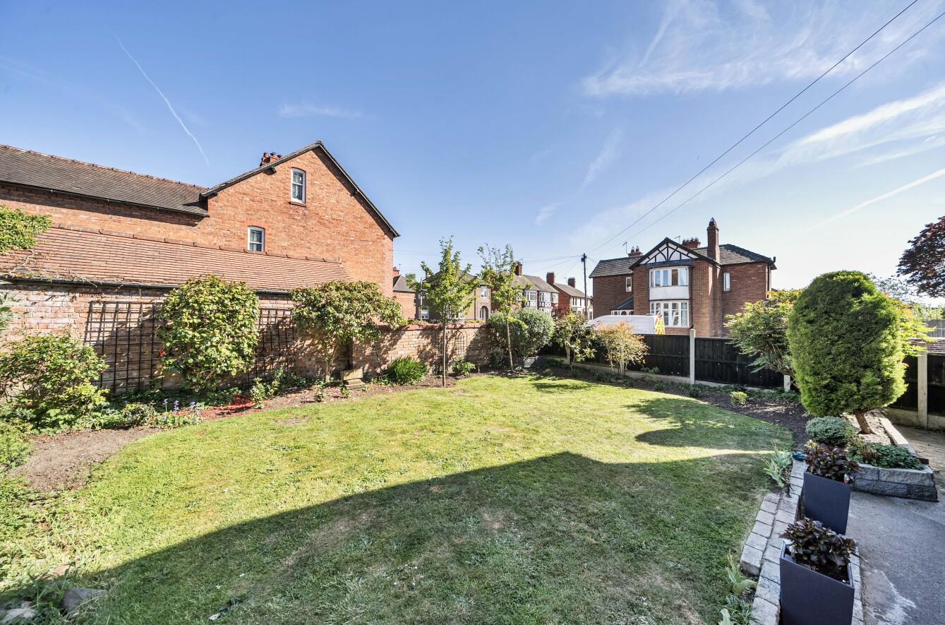 Property Image 0fff5cfa-c734-48c5-81f6-95b2582a6e7c