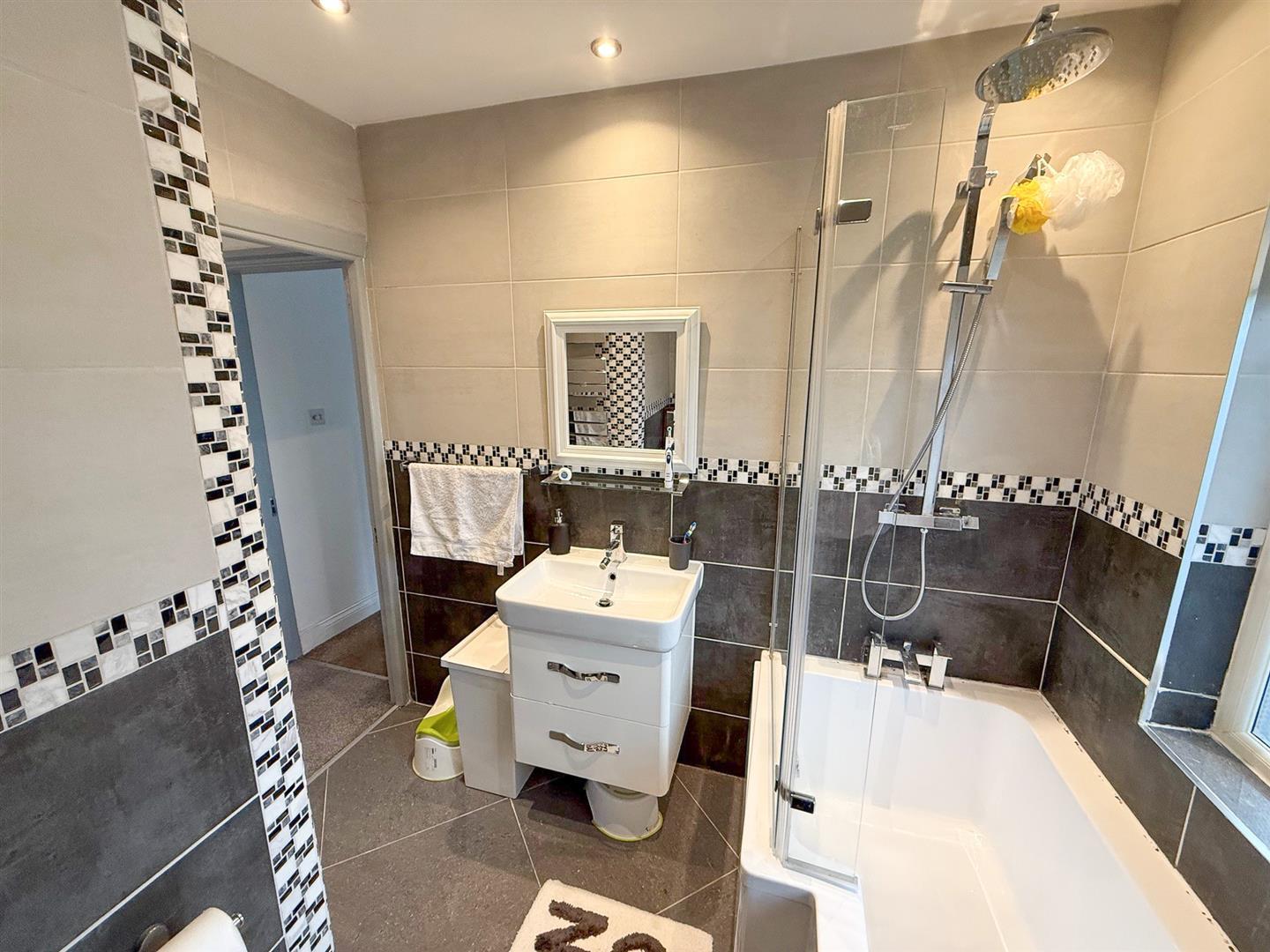 Property Image 1005a869-c396-43b4-bef8-3595f9b03759