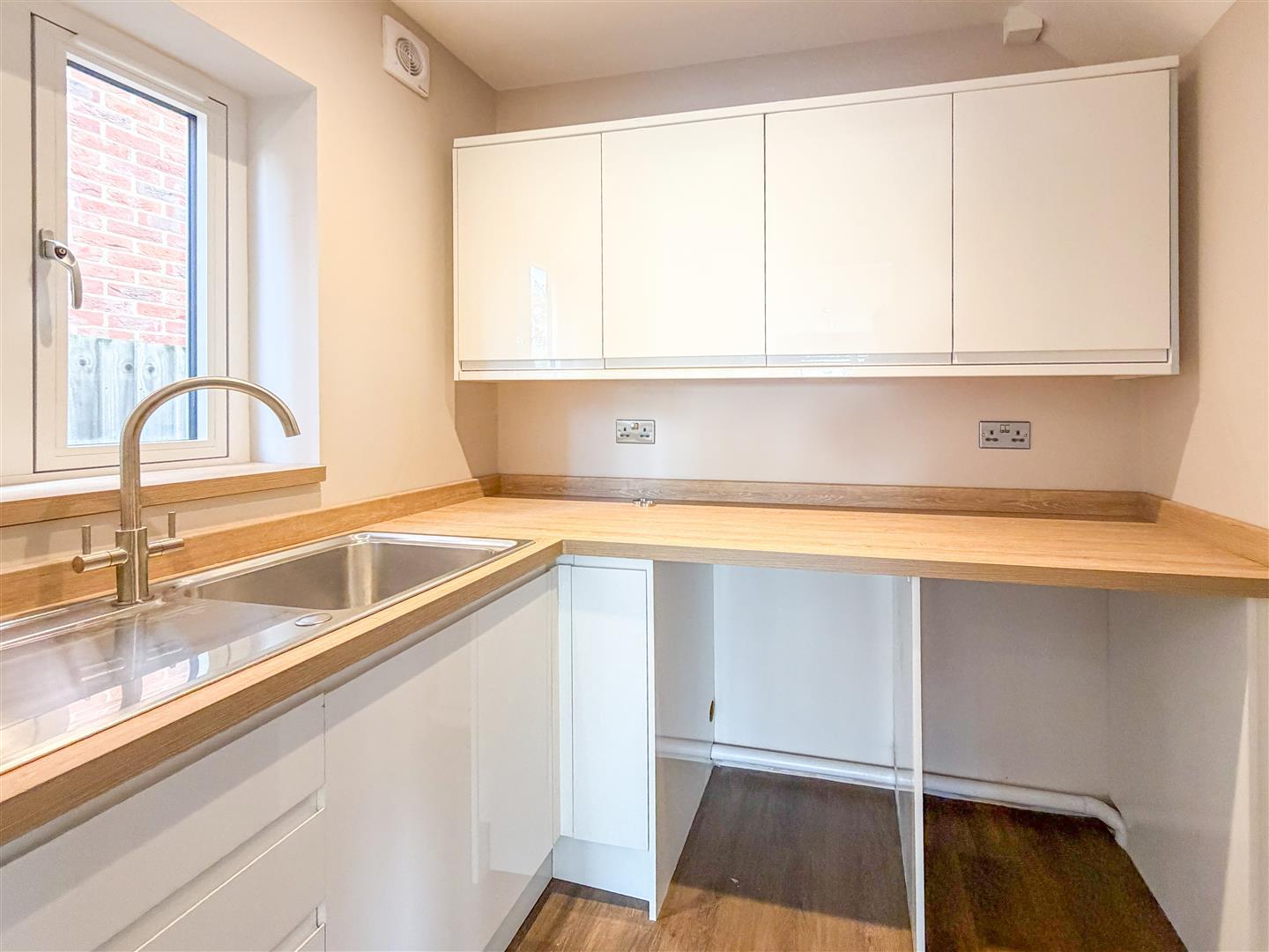 Property Image 1005ccda-c4fd-4bc2-b538-e703d655c185