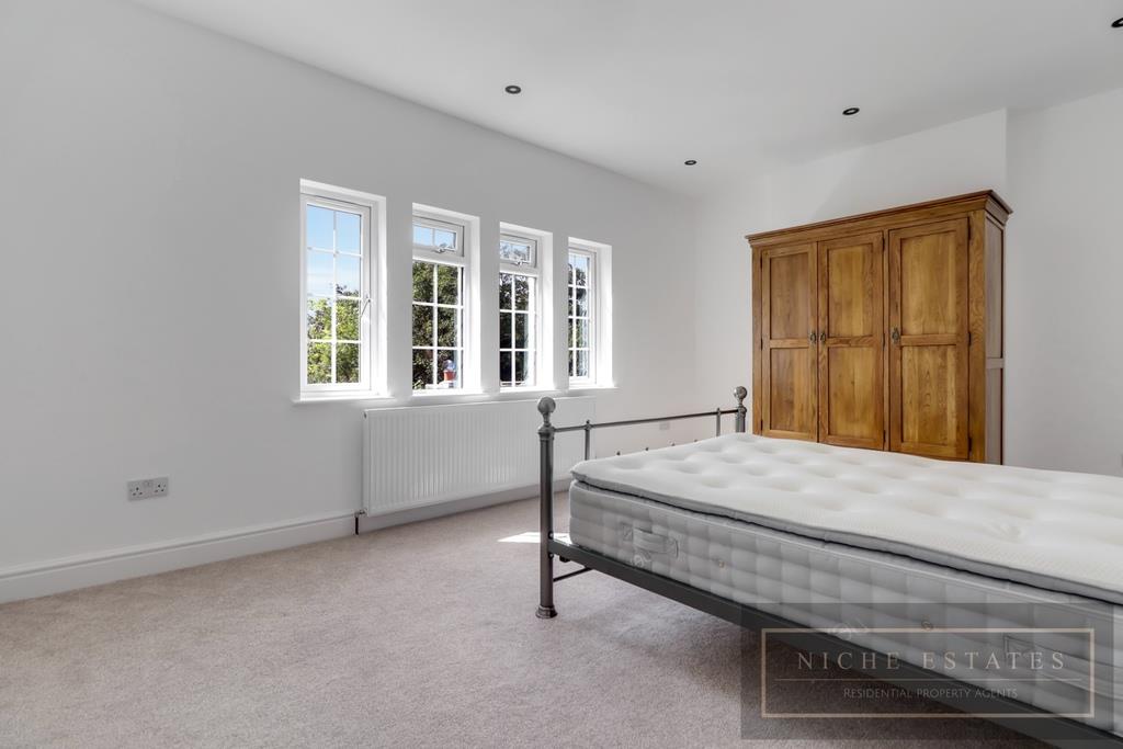 Property Image 1015803b-bdc7-47e2-a35f-580880f8e38a