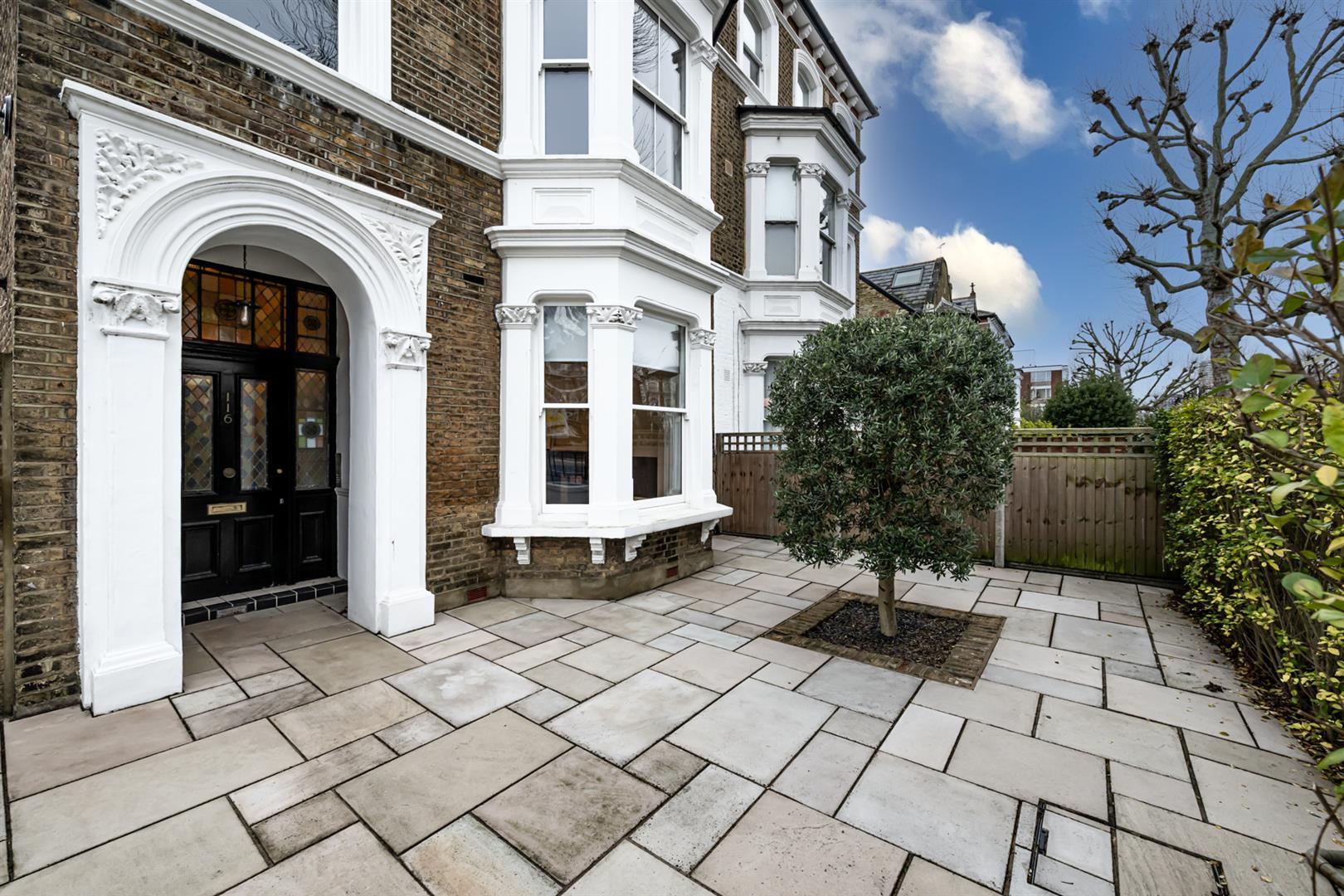 Property Image 10164440-9600-41c2-afa2-c7a1cd104a45