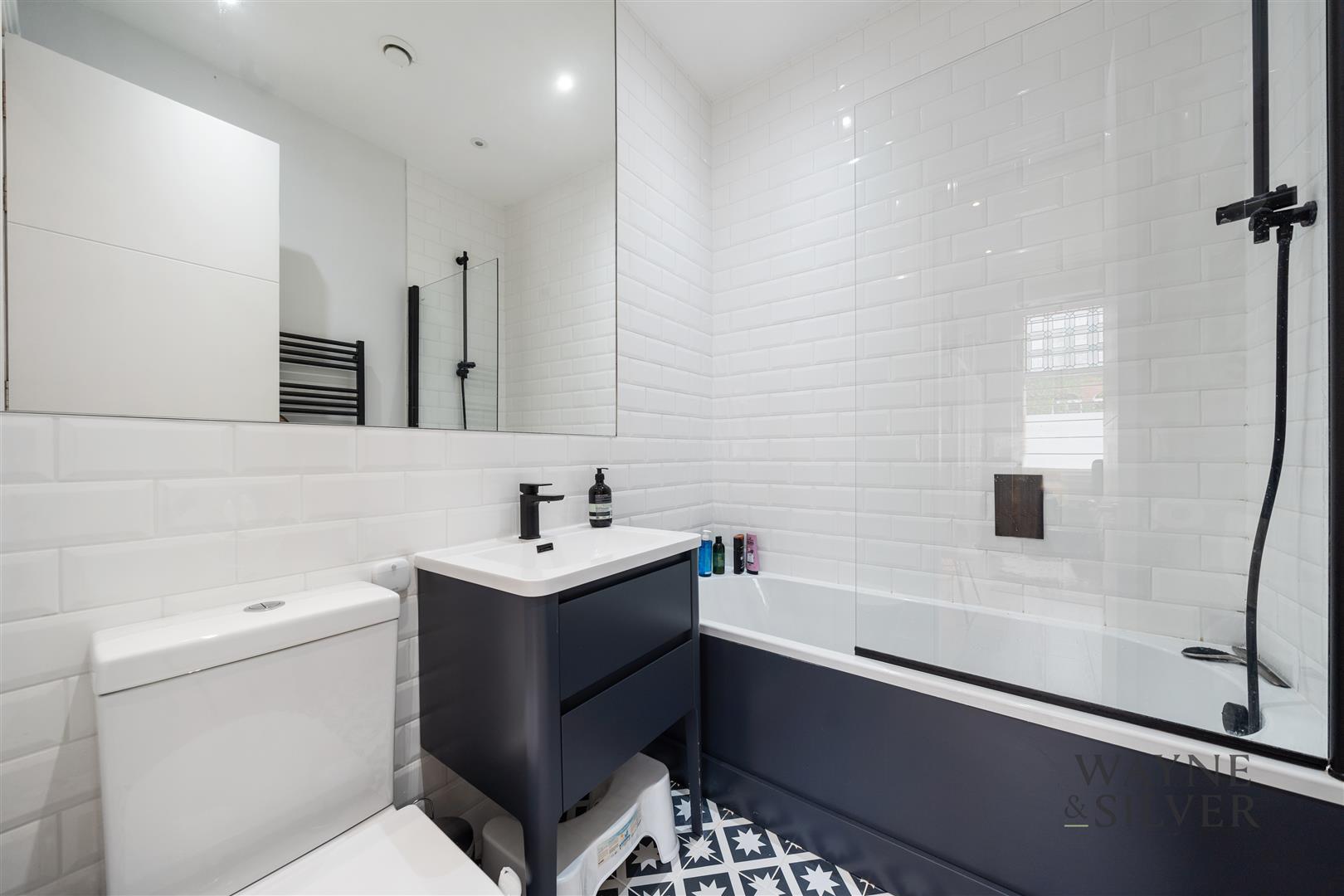 Property Image 10373527-f46e-4083-b01f-86498a3d275b