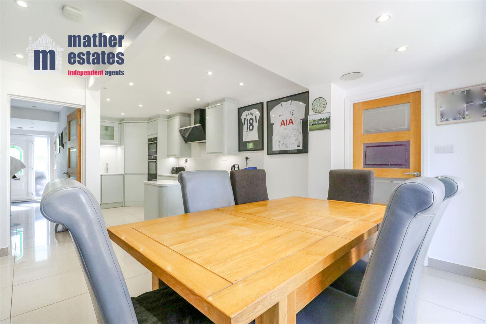 Property Image 103ba414-83ee-42a7-b381-b0bfbdd3ccf2