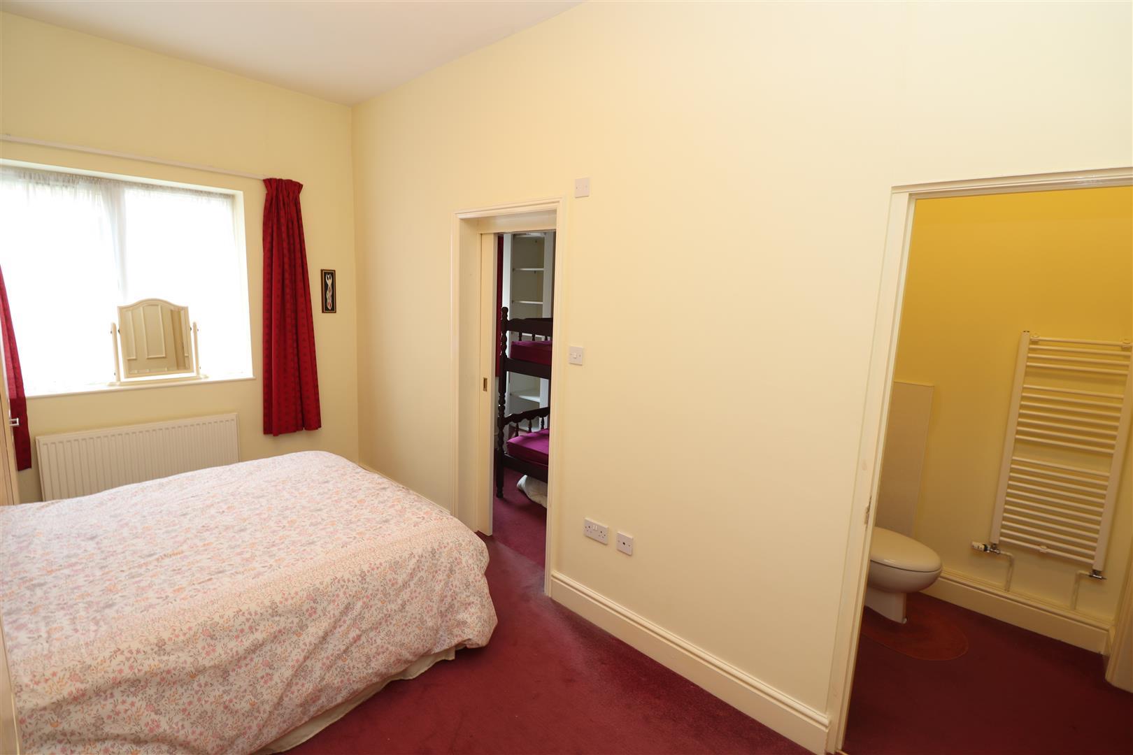 Property Image 103febf1-8edf-4e92-a09e-02480103c96c