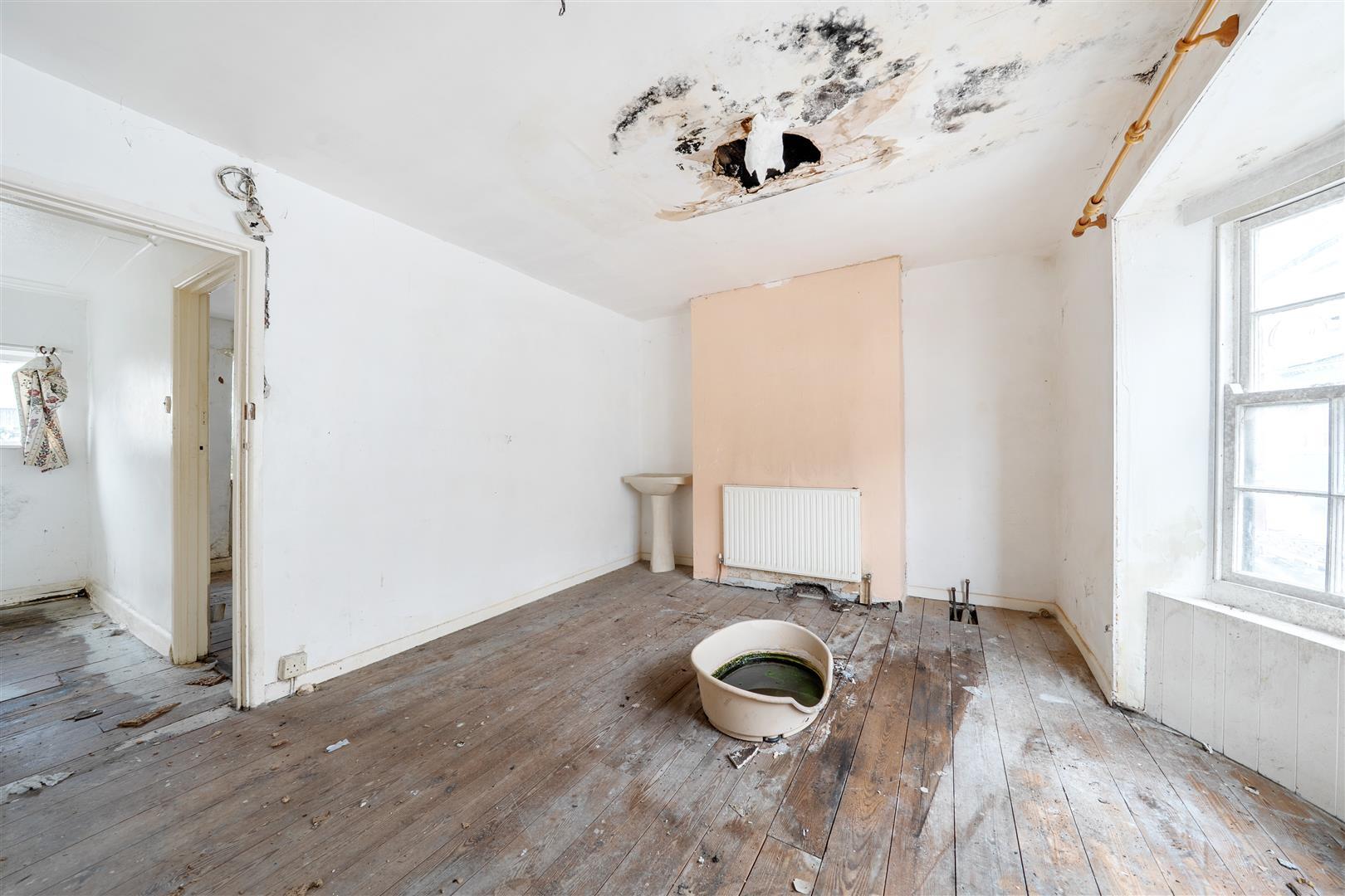 Property Image 10423776-f646-4f02-8f4c-543063937cbb
