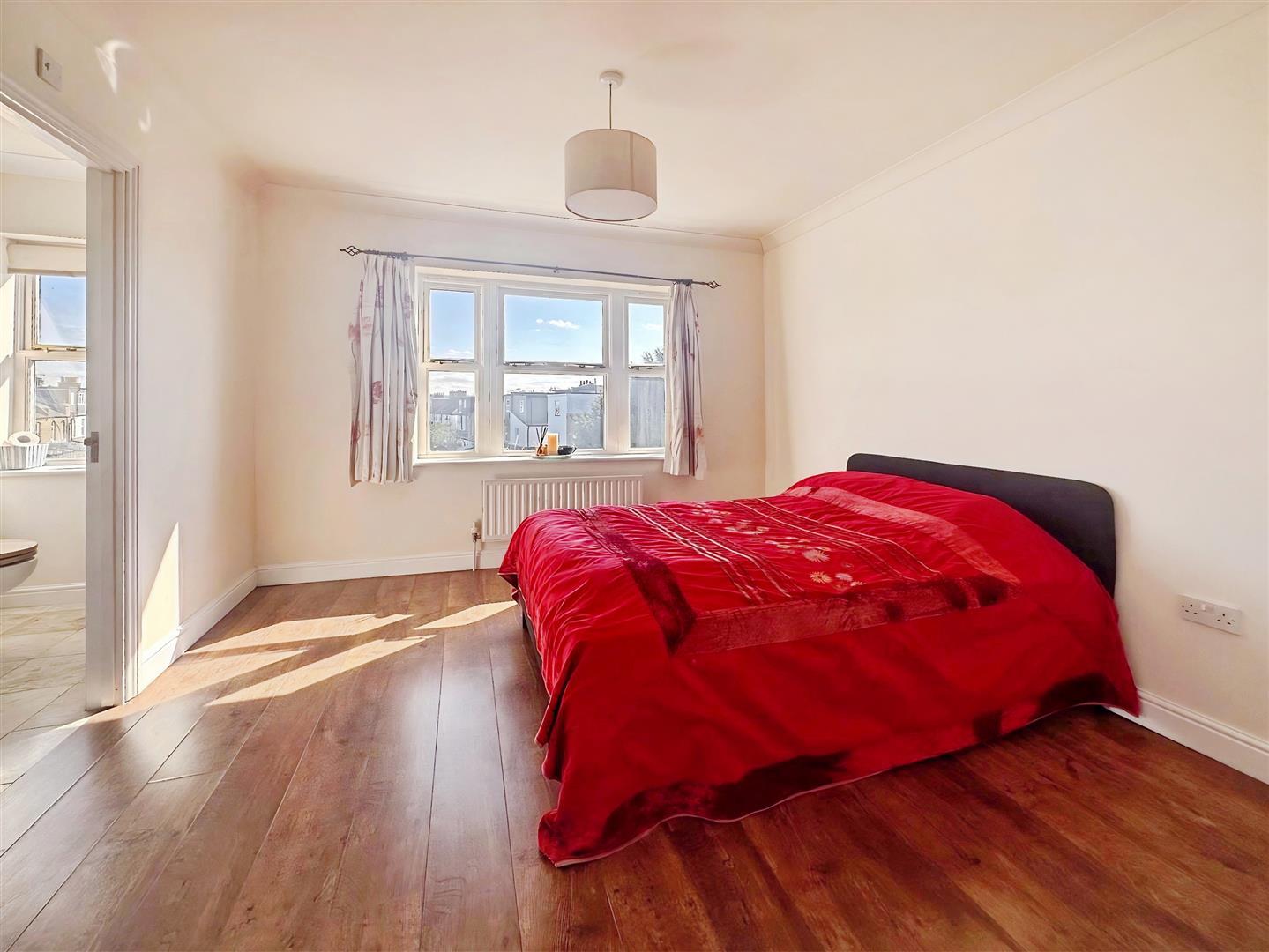 Property Image 104576c3-426a-4ae7-982e-3a1f98eb7264