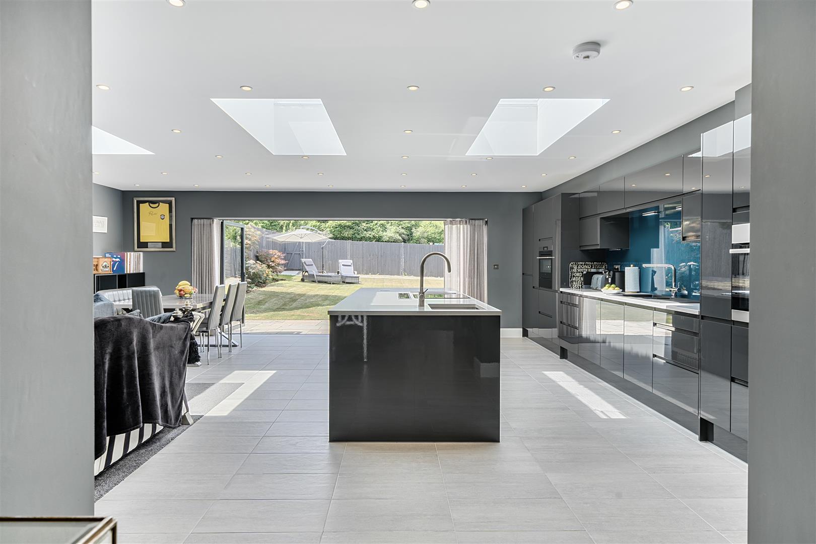 Property Image 10581c51-ea3f-4d7b-9f1a-de4f443b5302