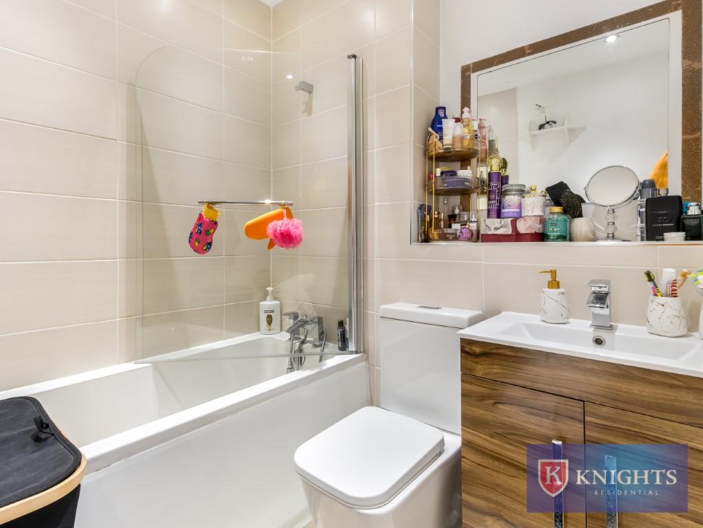 Property Image 106f0373-30e2-4a8f-853a-56be29fc78ee