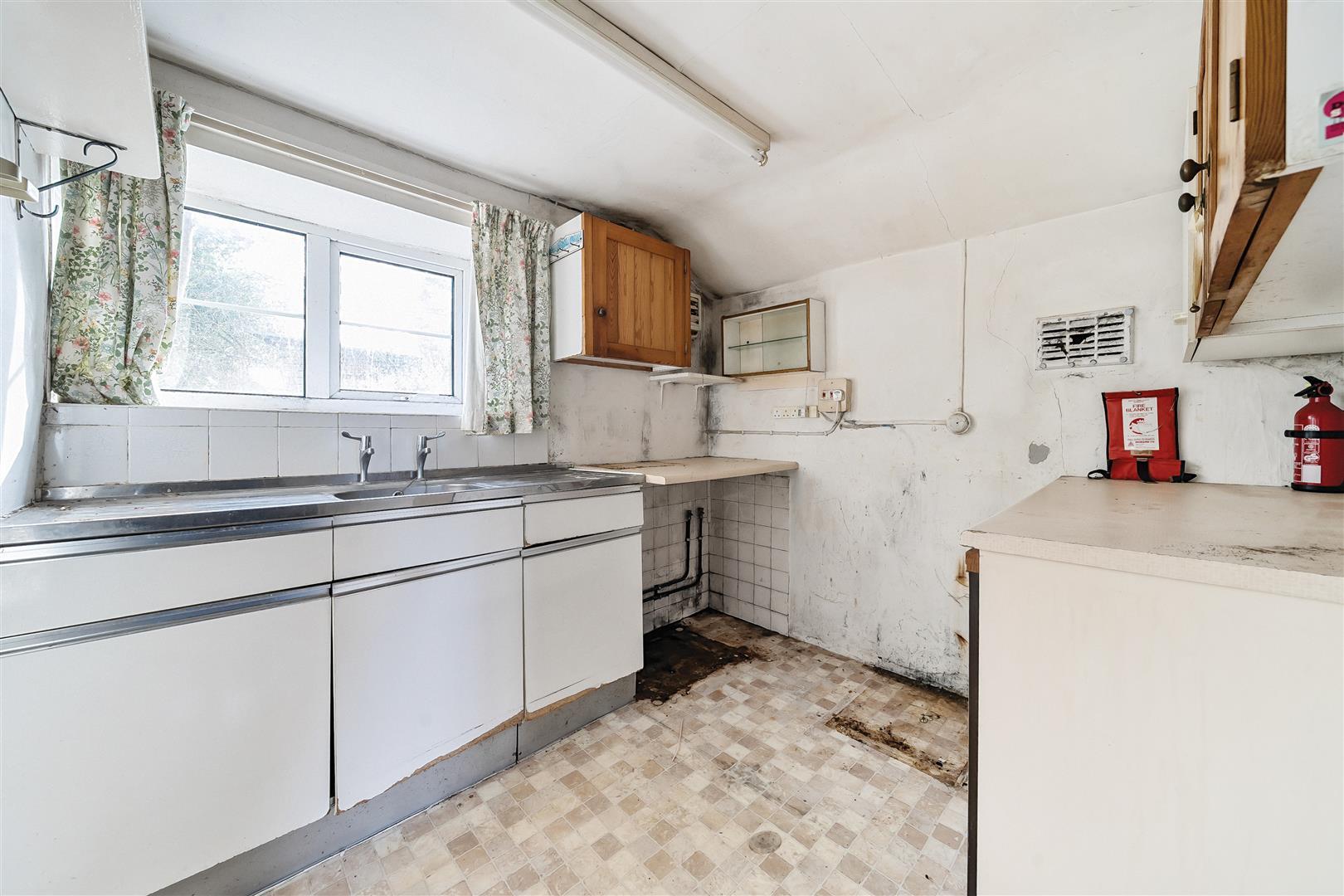 Property Image 10892ee0-f7d7-495e-8530-38ca475e4459