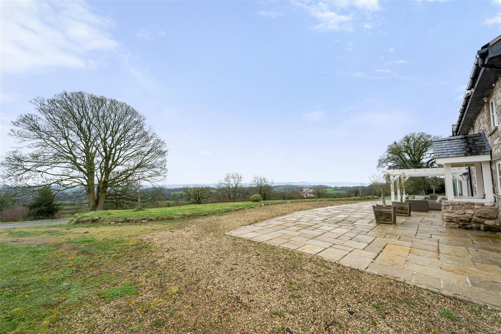 Property Image 1094ec6d-833e-4f85-b562-4cb0c2c3ab35