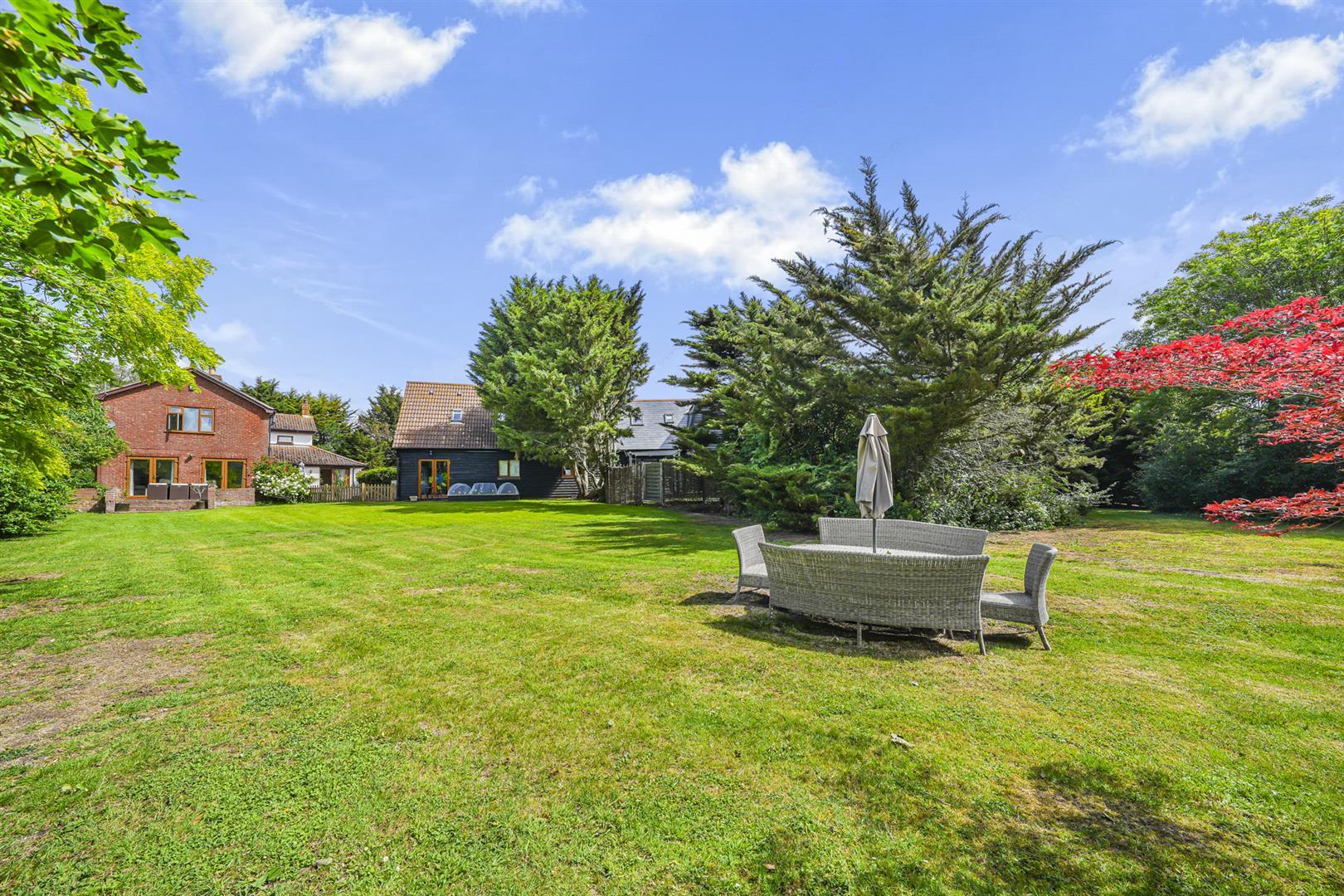 Property Image 10961d37-f6d6-4733-9272-a71a0c328a88