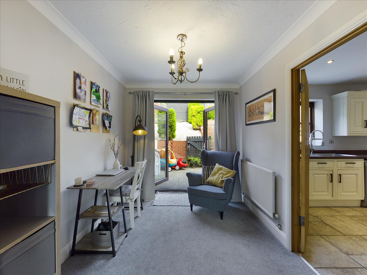 Property Image 10a29903-6020-4fa3-affa-b2b294e42f80