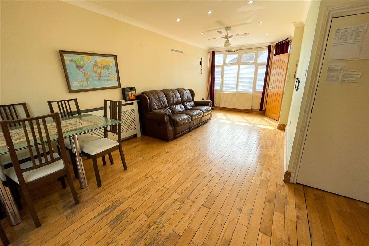 Property Image 10bf8b0b-60d8-4812-a094-007845fff364