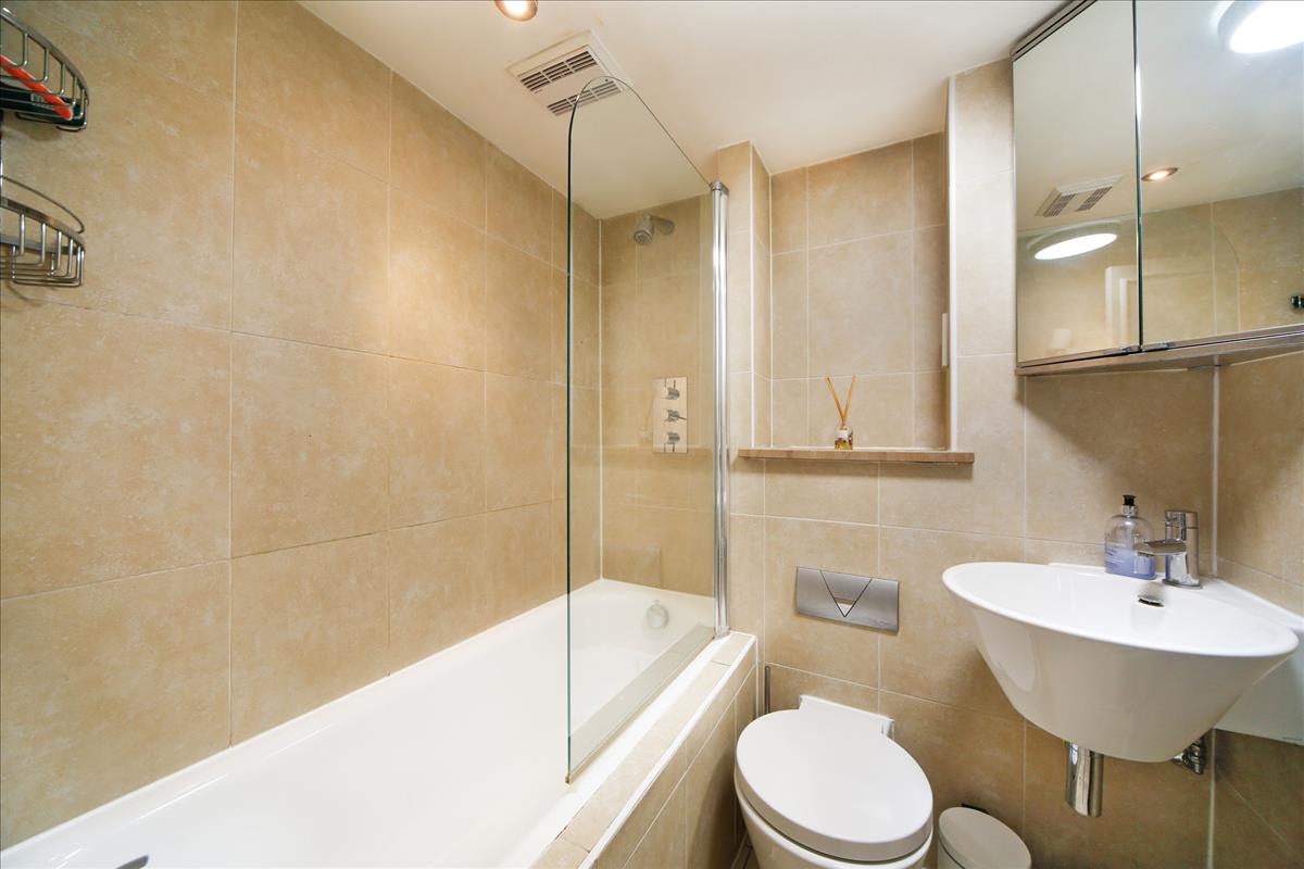 Property Image 10c45708-24c5-40f6-a5bb-4b35184f72f0