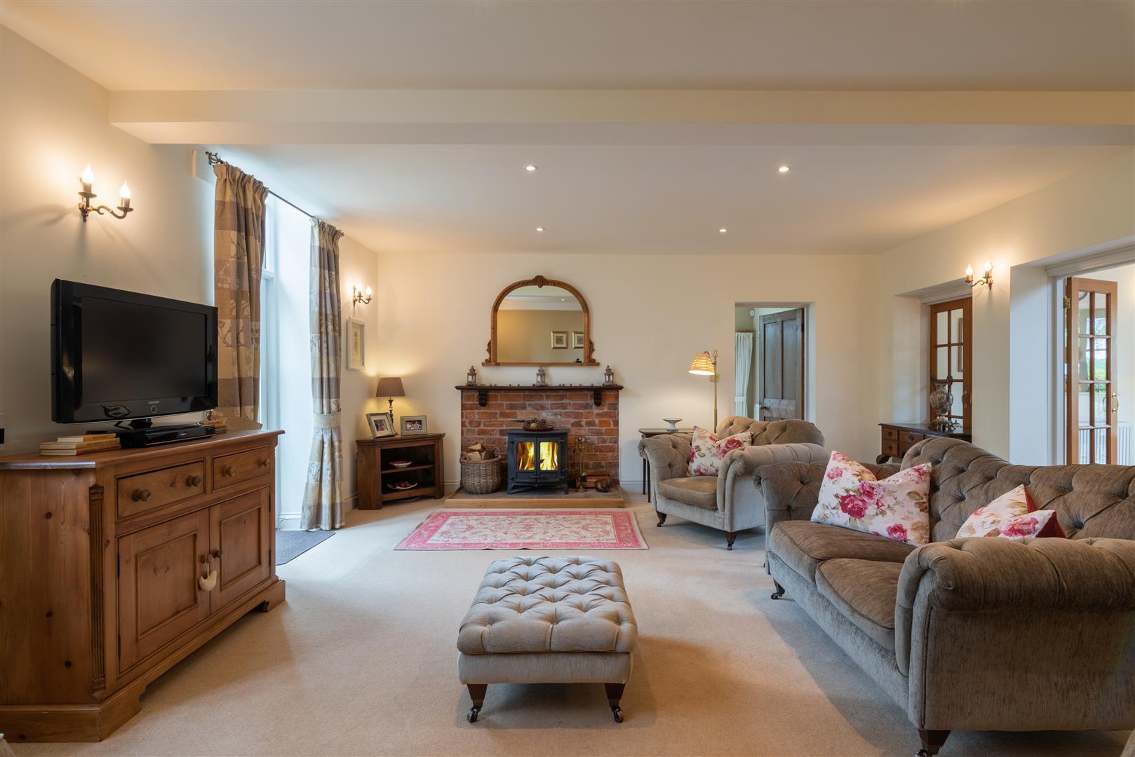 Property Image 10d19bca-2d14-4939-b8d4-8968378b71d4