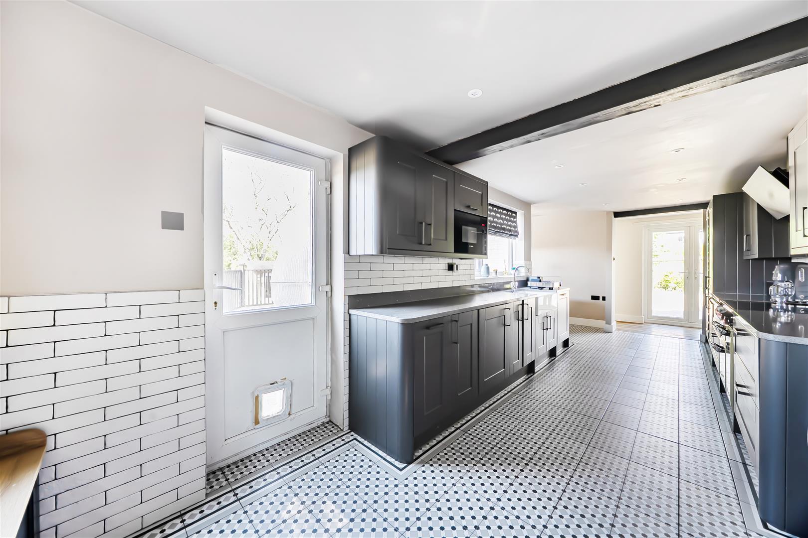 Property Image 10e9e7fa-3302-4fb8-920b-e7ab61c53971