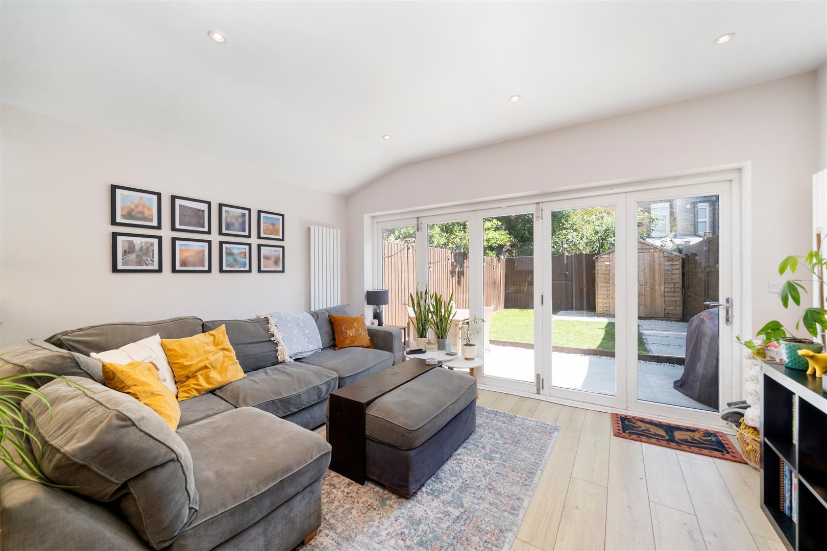 Property Image 10f8242b-ecd8-4281-ac8a-b56934ddaea3