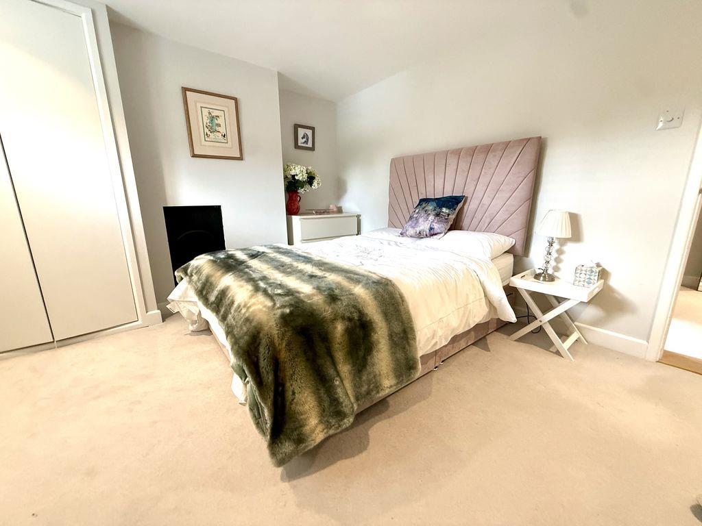Property Image 1108d420-ce8d-43a0-a049-62d787253f73
