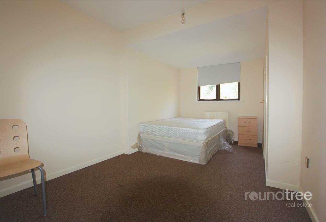 Property Image 111ef75d-f813-4040-9d67-927ade9c9945