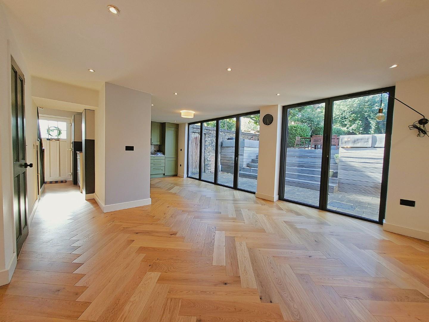 Property Image 1120117a-b132-4232-b9fe-00c2ddfa9197