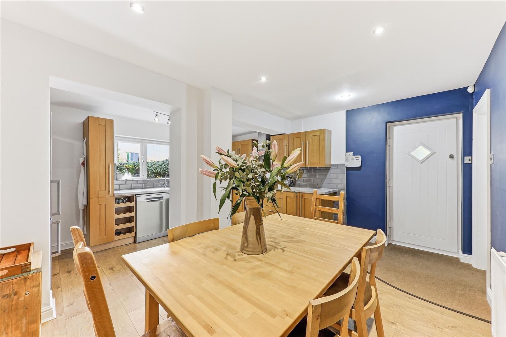 Property Image 11282d35-16de-4df1-bae6-65dd13200f40