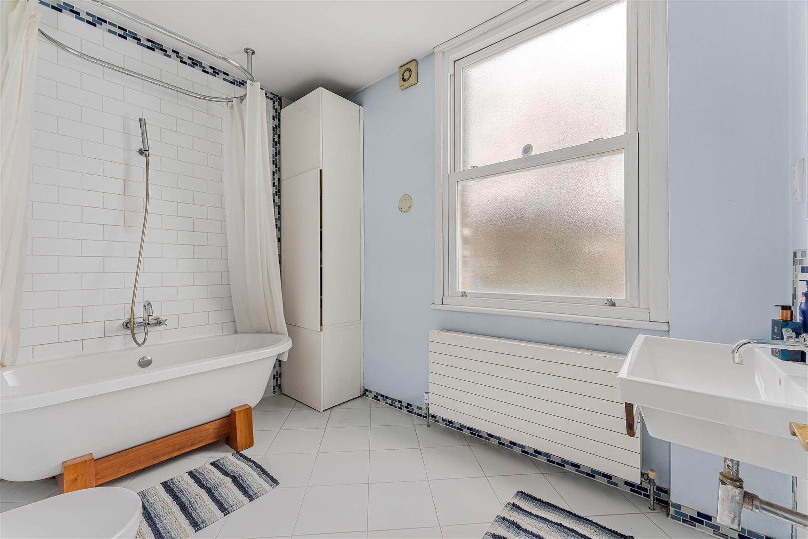 Property Image 112b7aba-7fba-434c-8f7b-7c37ef081e6d