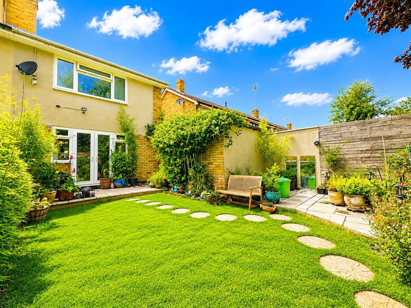 Property Image 112d57a8-a156-40be-a413-fe1562bdc3a7