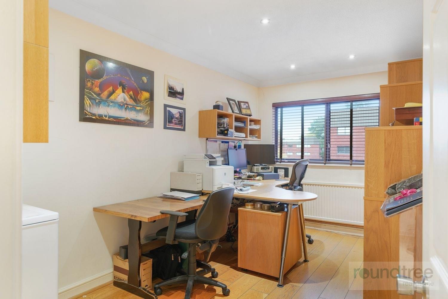 Property Image 113a0cb7-28c0-499c-bdd6-fe7de5e1a44d