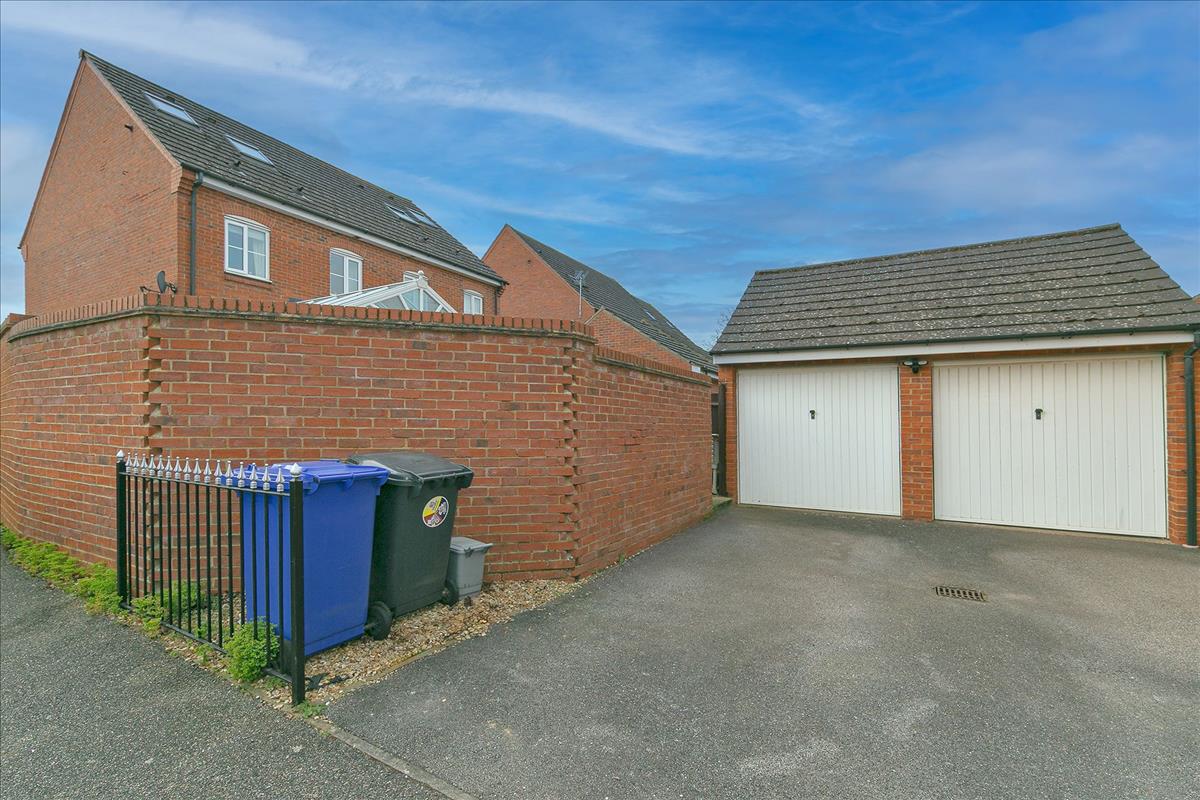 Property Image 11500454-0b84-4584-8149-6a3da4c84ef3