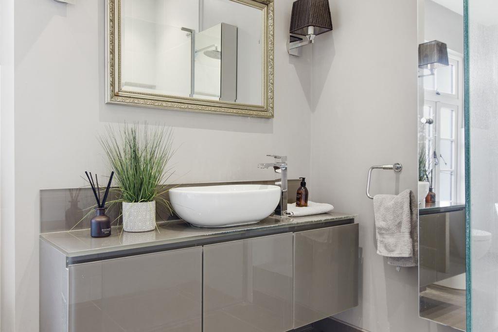 Property Image 115819d6-351d-4196-825b-307db9b9eedd