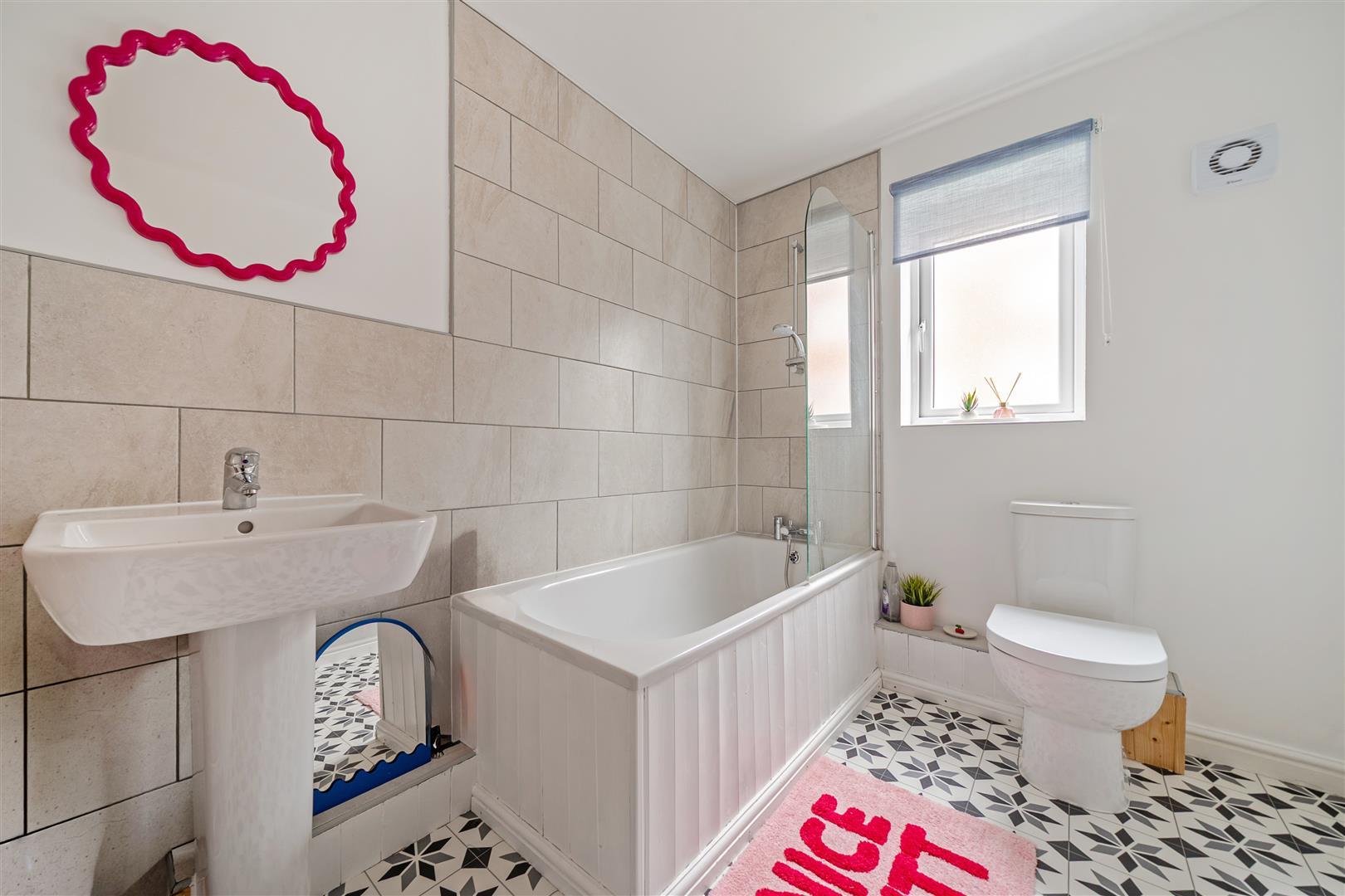 Property Image 115e4c38-56d0-4d4f-8510-3da641f3c5ae