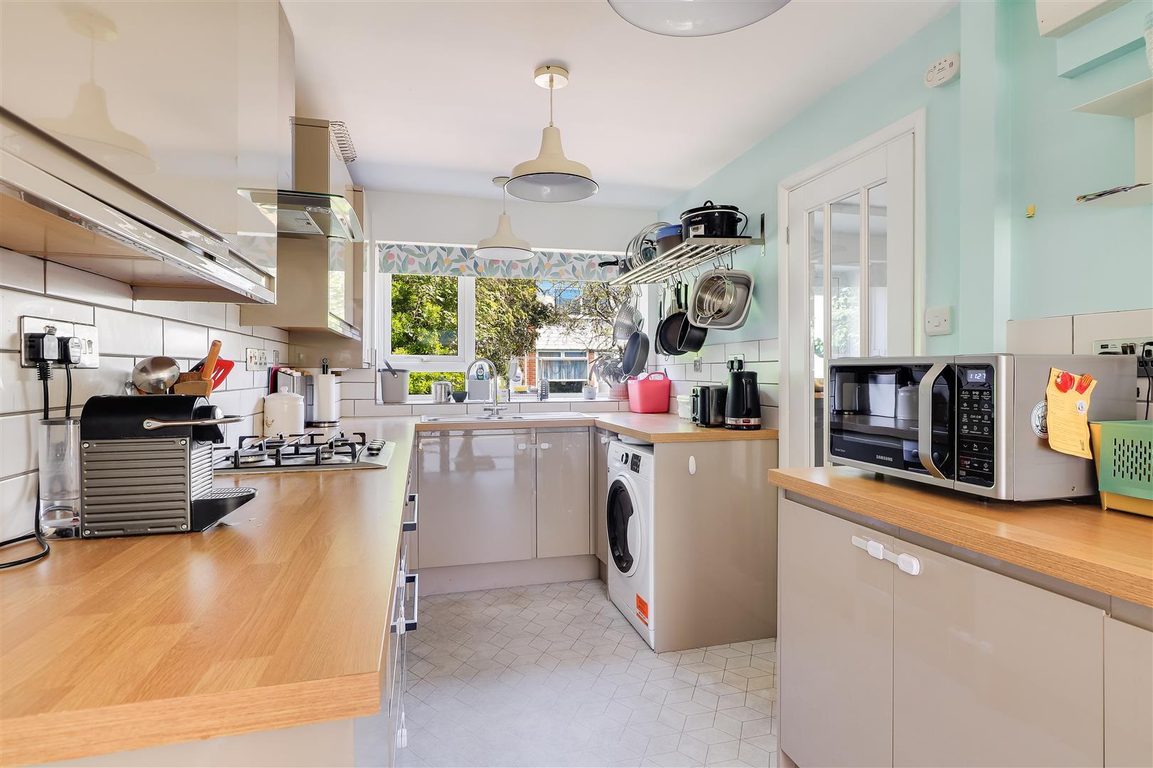Property Image 11838042-4c83-4d50-a91c-e90a7f26c84f