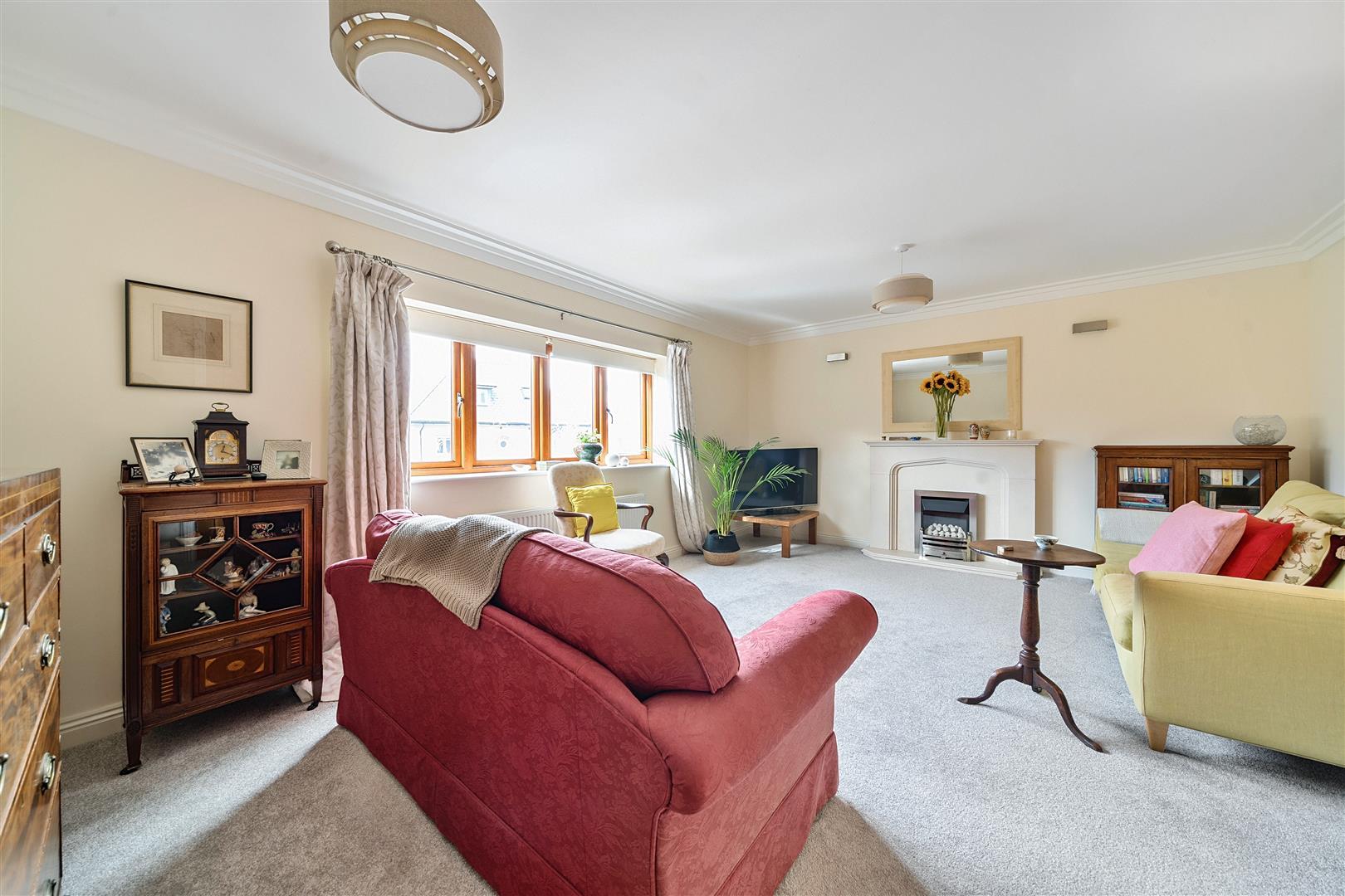 Property Image 118de2df-c199-40df-89be-020028c5819c