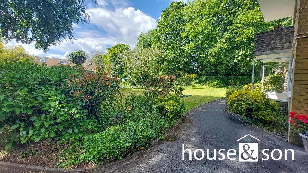 Property Image 119838f9-b840-4e6c-921f-b59b5117920c