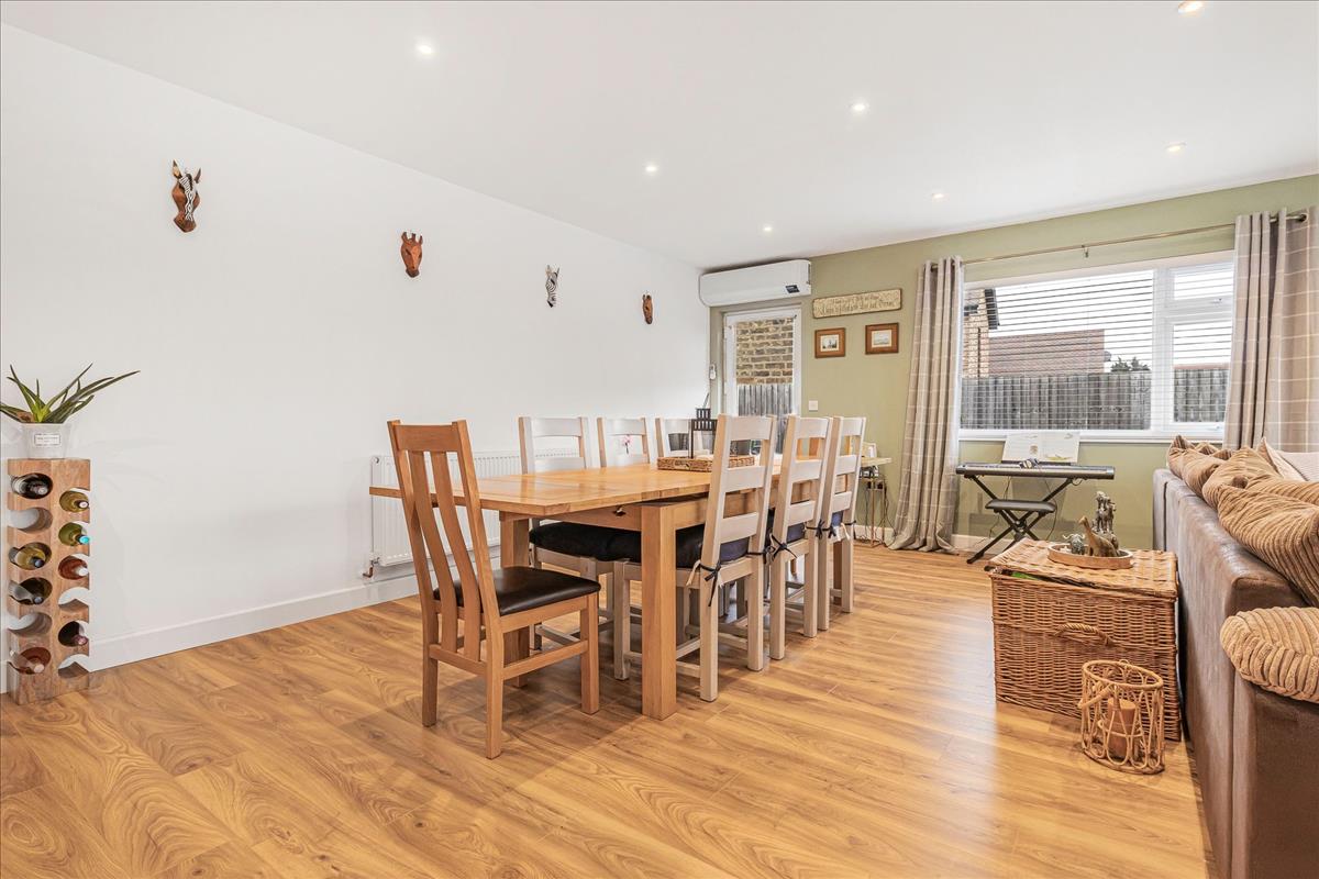 Property Image 119b5e73-863f-47f4-8d2b-2841140e434b