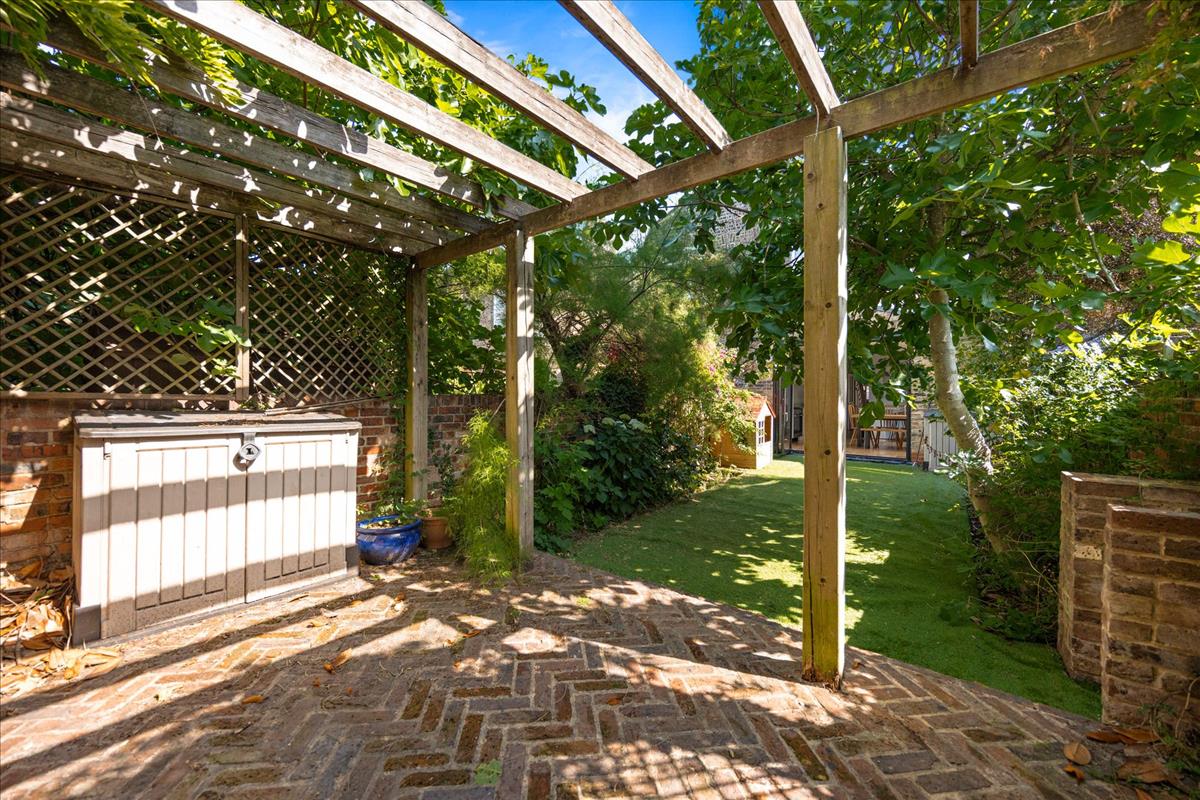 Property Image 11a47f83-ec54-4f02-9ff1-ad291fc8cdf0