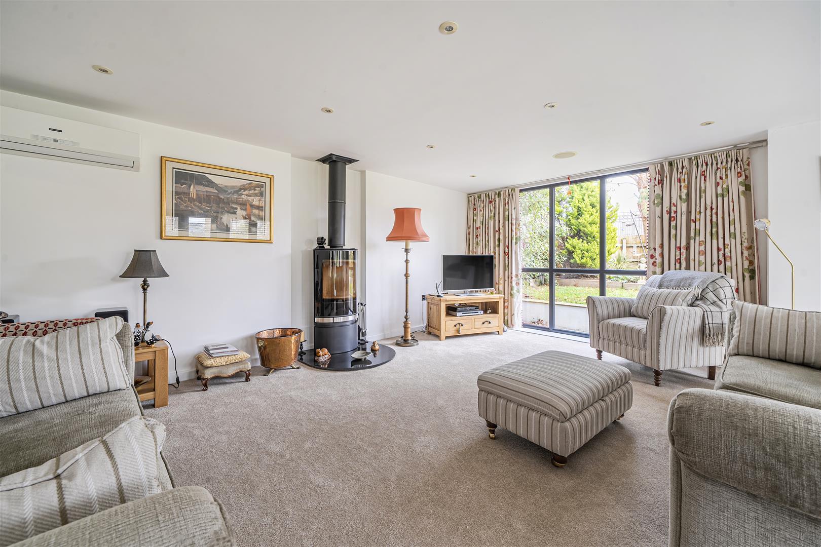 Property Image 11b53c68-ad94-4123-88a7-7608fa7e9724