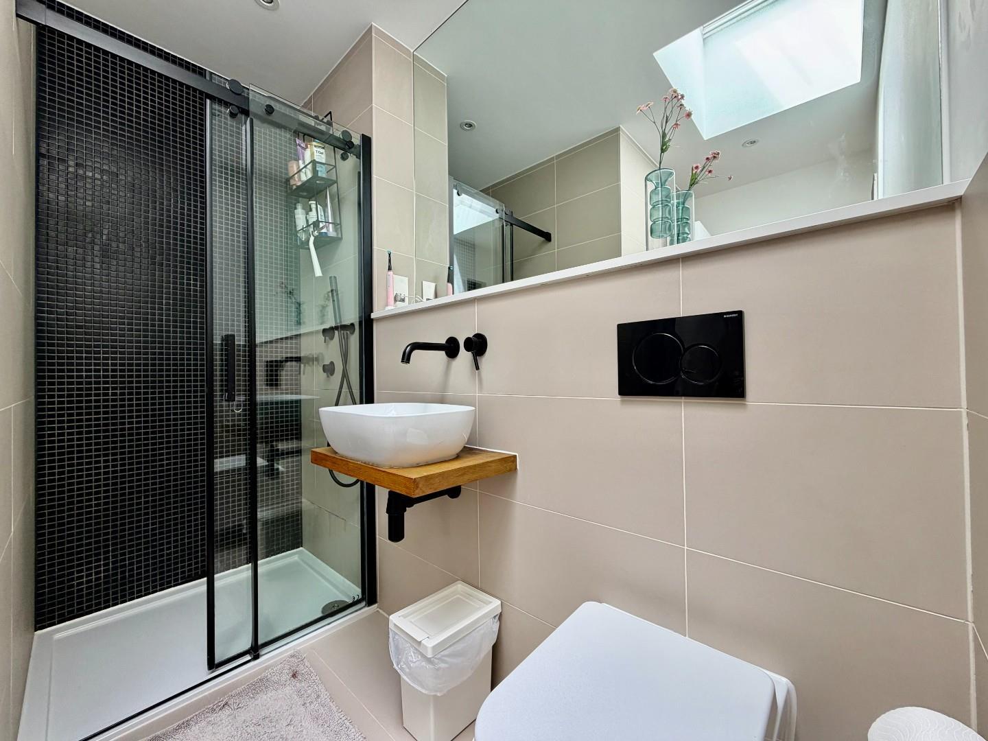 Property Image 11bc60d8-1384-43ed-98a9-644620e613c5