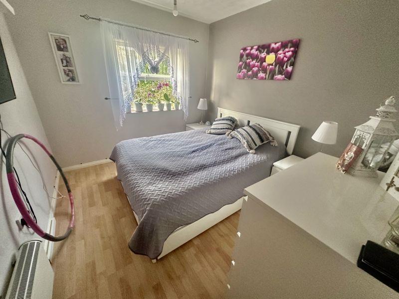 Property Image 11d21070-a3fe-435a-976a-87b9be85e824