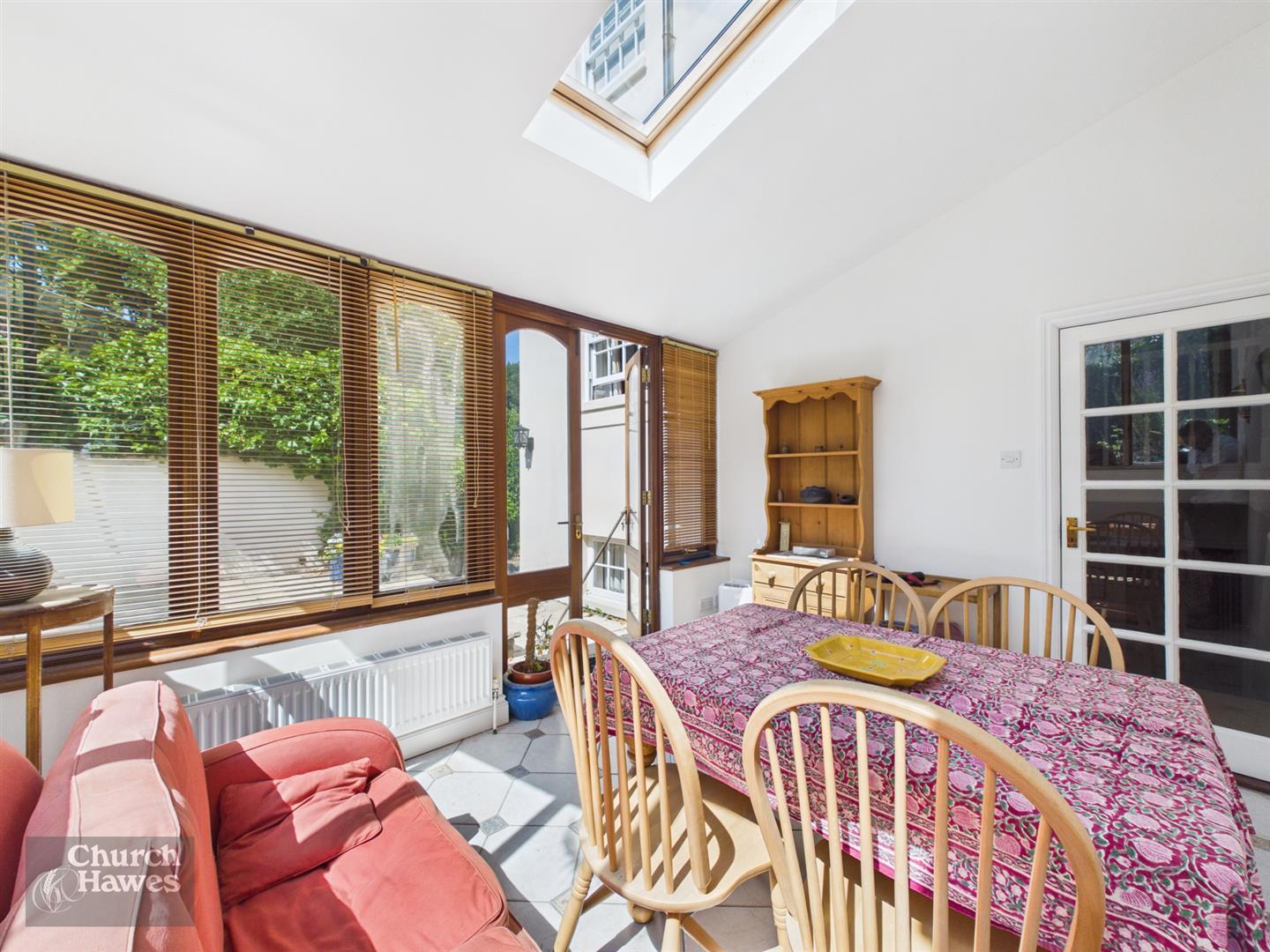 Property Image 11e7dd6c-a22c-40b4-8371-a97b7a465dad