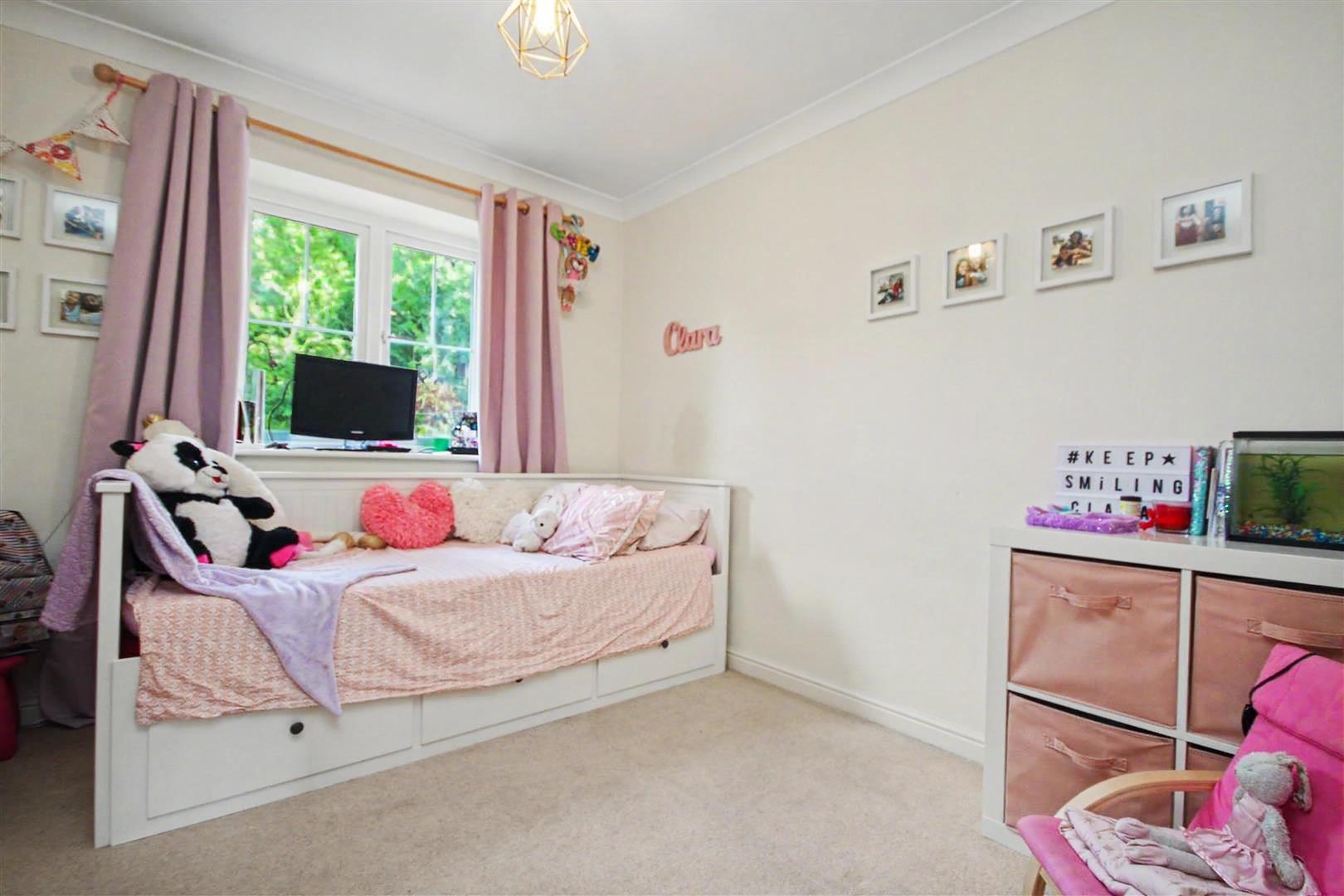 Property Image 11f07504-162e-4458-891a-038f761b5a42
